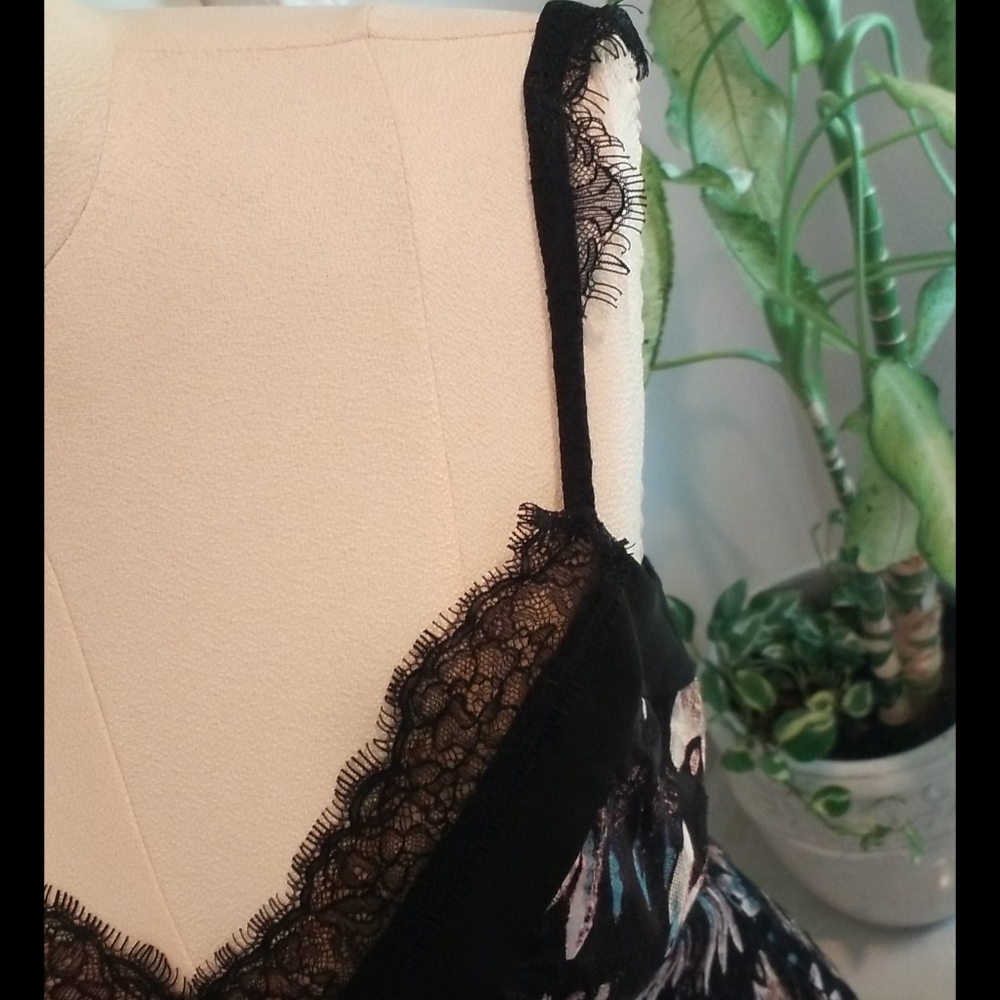 DVF Dress - Picture 4 of 4